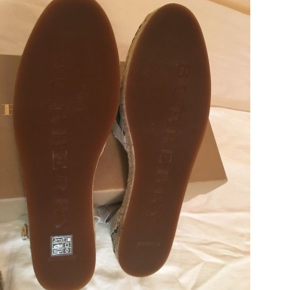 NIB Burberry Floral Abbingdon Espadrilles Flats - Picture 7 of 8